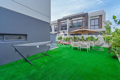 Villa en The Pulse, Dubai South (Dubai World Central), Dubai, 4 dormitorios, 228 m², № 73419 - foto 10