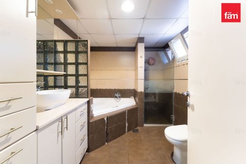 Villa en Dubai, 5 dormitorios, 540 m², № 123306 - foto 26