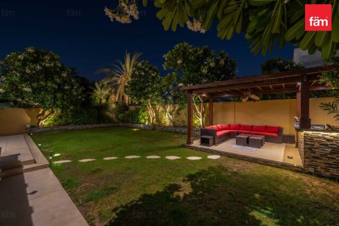 Villa en Dubai, 5 dormitorios, 540 m², № 123306 - foto 29