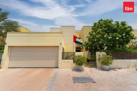 Villa en Dubai, 5 dormitorios, 540 m², № 123306 - foto 27
