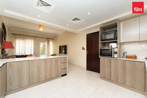 Villa en Dubai, 5 dormitorios, 540 m², № 123306 - foto 11