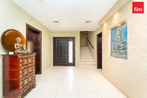 Villa en Dubai, 5 dormitorios, 540 m², № 123306 - foto 9