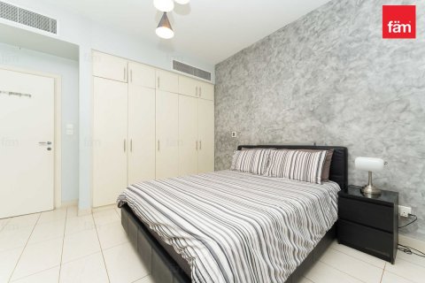 Villa en Dubai, 5 dormitorios, 540 m², № 123306 - foto 17
