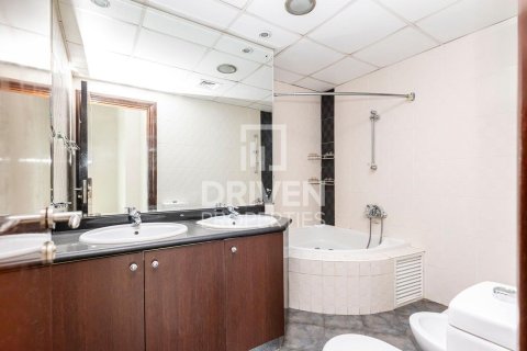 Apartment in Dubai Marina, Dubai 2 bedrooms, 164 sq.m. № 20263 - photo 14