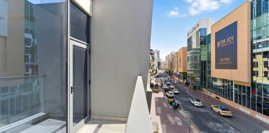 Квартира в Дубае, 2 спальни, 132м², № 59142