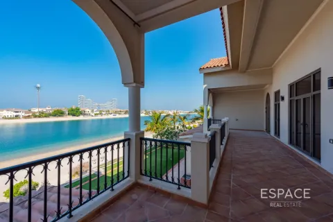 Купить виллу в Пальме Джумейре, Дубай: 6 спален, 650м², № 61805 - фото 12