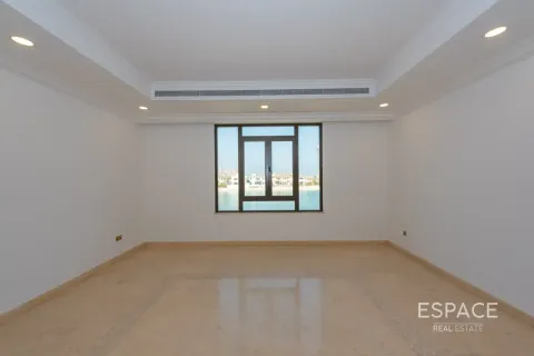 Купить виллу в Пальме Джумейре, Дубай: 6 спален, 650м², № 61805 - фото 10