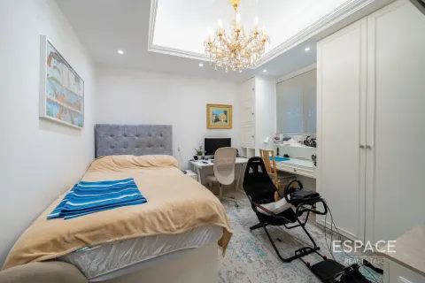 Villa à Jumeirah Islands, Dubai, 5 chambres, 989 m², № 61818 - photo 13