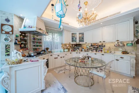 Villa à Jumeirah Islands, Dubai, 5 chambres, 989 m², № 61818 - photo 6