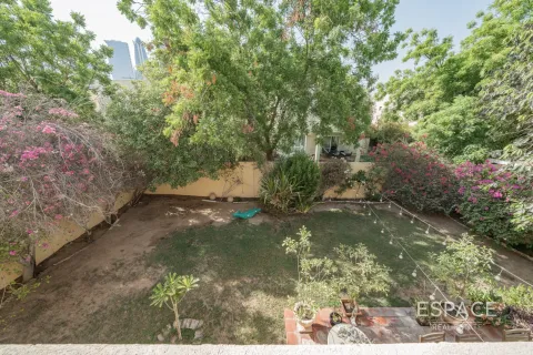 Villa in Meadows 1, Meadows, Dubai 4 bedrooms, 337 sq.m. № 61804 - photo 16