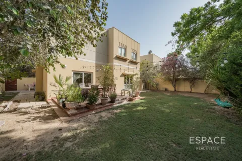 Villa in Meadows 1, Meadows, Dubai 4 bedrooms, 337 sq.m. № 61804 - photo 17