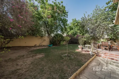 Villa in Meadows 1, Meadows, Dubai 4 bedrooms, 337 sq.m. № 61804 - photo 18