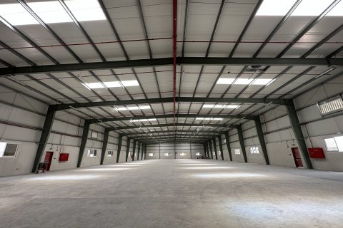 Entrepôt à Al Quoz, Dubai, 1499.8 m², № 4326 - photo 1