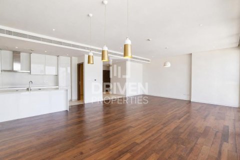 Apartment in City Walk, Dubai 3 bedrooms, 228.36 sq.m. № 140104 - photo 6
