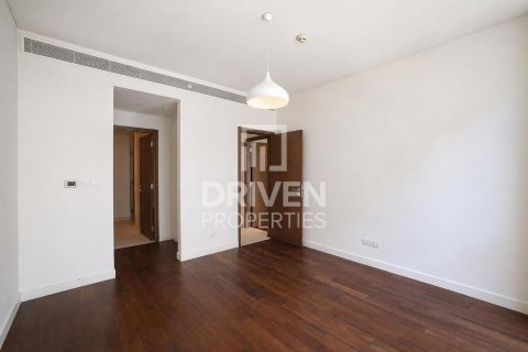 Apartment in City Walk, Dubai 3 bedrooms, 228.36 sq.m. № 140104 - photo 9