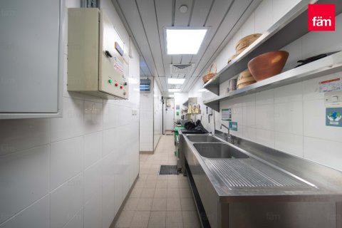 Снять в аренду магазин в Дубае: 214.6м², № 71645 - фото 11