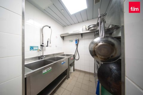 Снять в аренду магазин в Дубае: 214.6м², № 71645 - фото 12