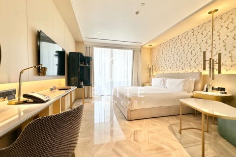 Apartment in FIVE Palm Jumeirah, Palm Jumeirah, Dubai studio, 57 sq.m. № 124855 - photo 4