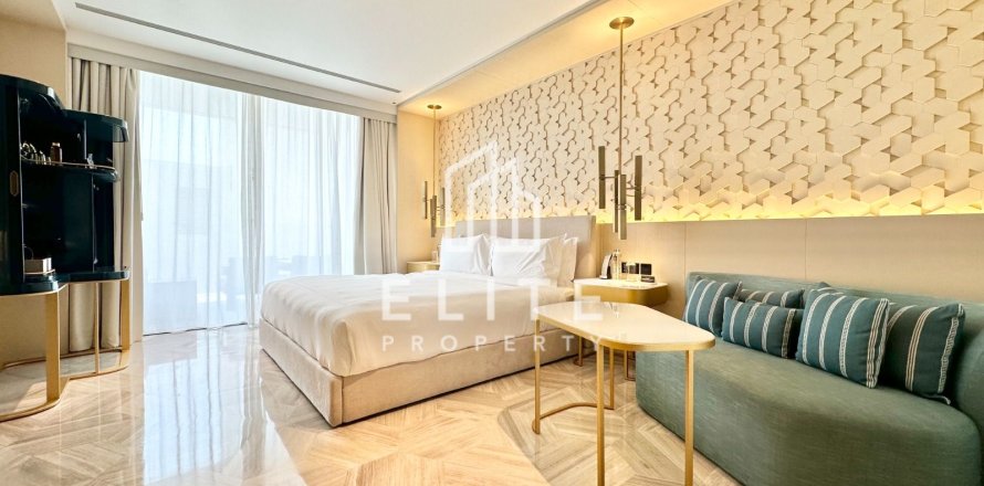 Apartment in FIVE Palm Jumeirah, Palm Jumeirah, Dubai studio, 57 sq.m. № 124855