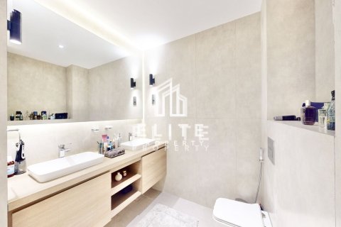 Appartement à Marina Residences, Palm Jumeirah, Dubai, 2 chambres, 188 m², № 124856 - photo 12
