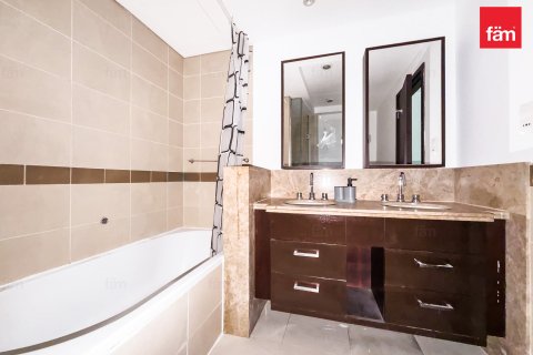 Apartment in Downtown Dubai (Downtown Burj Dubai), Dubai 1 bedroom, 97.5 sq.m. № 139632 - photo 14