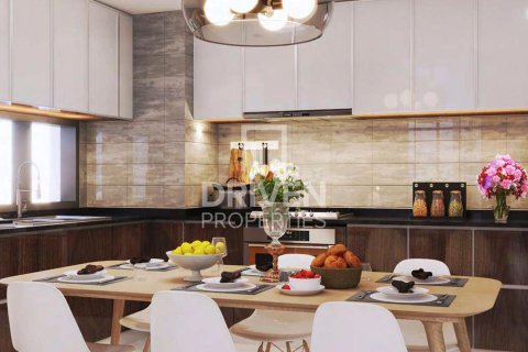 Villa en Dubai Investment Park, Dubai, 4 dormitorios, 78.6 m², № 138308 - foto 11