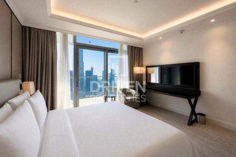 Apartment in The Address Residence Fountain Views, Downtown Dubai (Downtown Burj Dubai), Dubai 3 bedrooms, 202.71 sq.m. № 138306 - photo 14