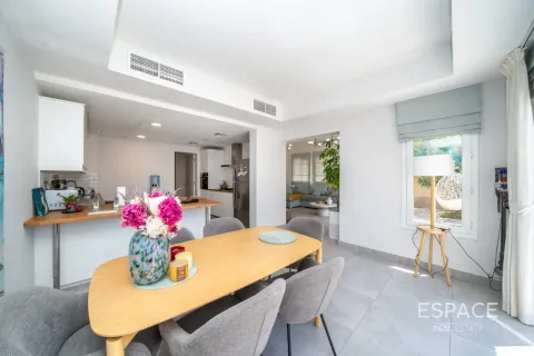 Villa in Springs 15, The Springs, Dubai 3 bedrooms, 270 sq.m. № 122778 - photo 3