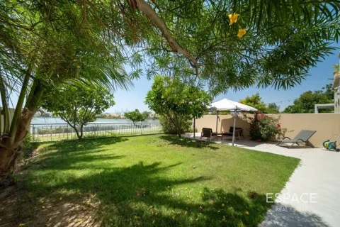 Villa in Springs 15, The Springs, Dubai 3 bedrooms, 270 sq.m. № 122778 - photo 7