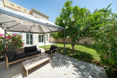 Villa in Springs 15, The Springs, Dubai 3 bedrooms, 270 sq.m. № 122778 - photo 8