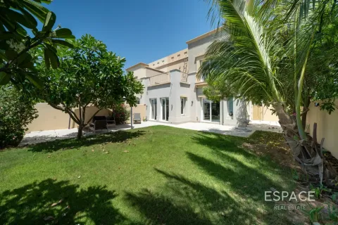 Villa in Springs 15, The Springs, Dubai 3 bedrooms, 270 sq.m. № 122778 - photo 10