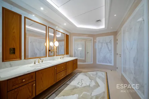 Villa in Palm Jumeirah, Dubai 3 bedrooms, 465 sq.m. № 122782 - photo 8