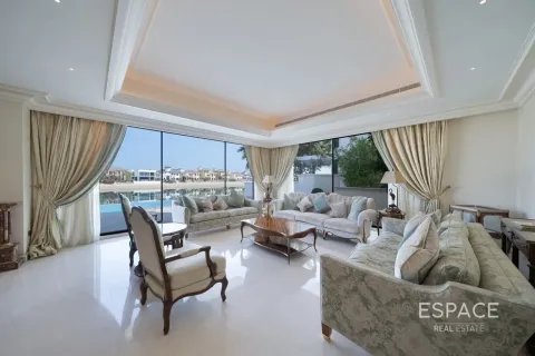 Villa in Palm Jumeirah, Dubai 3 bedrooms, 465 sq.m. № 122782 - photo 16