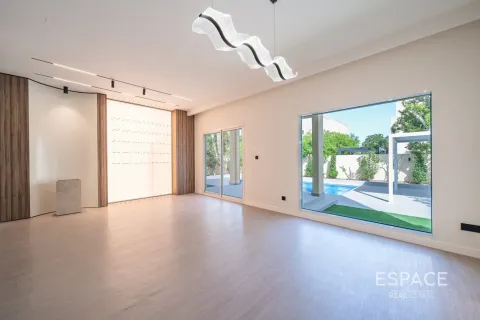 Villa in Meadows, Dubai 4 bedrooms, 320 sq.m. № 122784 - photo 3
