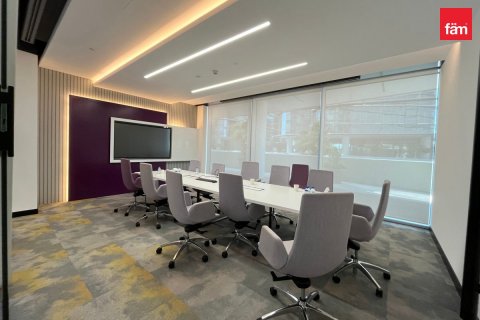 Office in Umm Ramool, Dubai 413.9 sq.m. № 139517 - photo 3