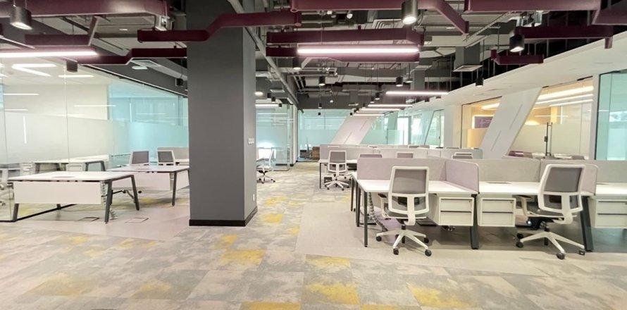 Office in Umm Ramool, Dubai 413.9 sq.m. № 139517