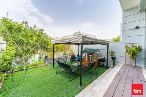 Villa in Al Furjan, Dubai 3 bedrooms, 177.5 sq.m. № 139518 - photo 15