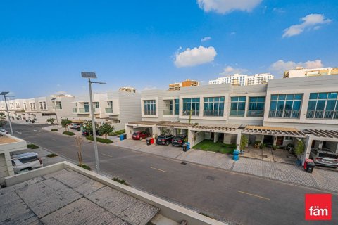Villa in Al Furjan, Dubai 3 bedrooms, 177.5 sq.m. № 139518 - photo 19