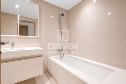 شقة في Burj Royale, وسط مدينة دبي, دبي 2 غرف نوم, 91.88 م² رقم 138770 - صورة 15