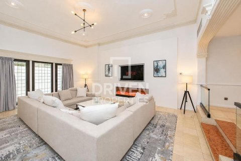 Villa en Al Safa 2, Al Safa, Dubai, 4 dormitorios, 2787.09 m², № 138769