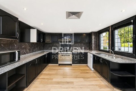 Villa en Al Safa 2, Al Safa, Dubai, 4 dormitorios, 2787.09 m², № 138769 - foto 6