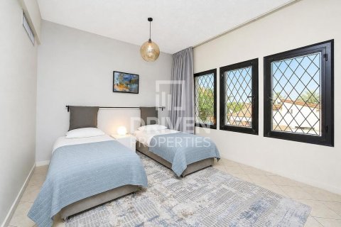 Villa en Al Safa 2, Al Safa, Dubai, 4 dormitorios, 2787.09 m², № 138769 - foto 3
