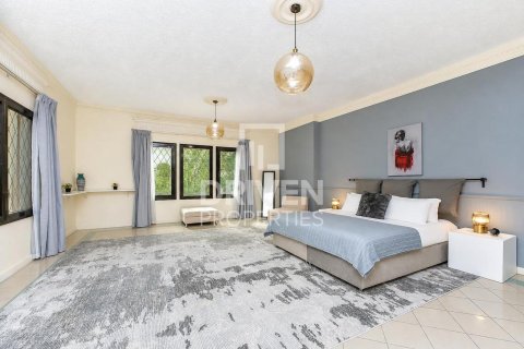 Villa en Al Safa 2, Al Safa, Dubai, 4 dormitorios, 2787.09 m², № 138769 - foto 2