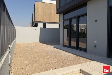 Villa in Dubai 4 bedrooms, 257.4 sq.m. № 109363 - photo 6