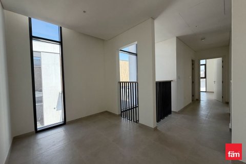 Villa in Dubai 4 bedrooms, 257.4 sq.m. № 109363 - photo 16