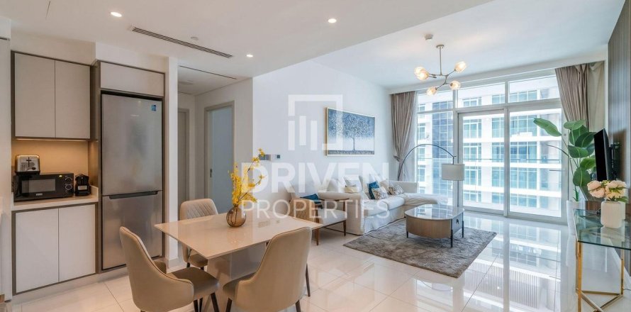Apartment in EMAAR Beachfront, Dubai Harbour, Dubai 1 bedroom, 68.19 sq.m. № 129011