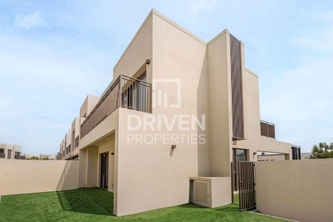 تاون هاوس في EMAAR South, Dubai South (Dubai World Central), دبي 4 غرف نوم, 295.15 م² رقم 129017
