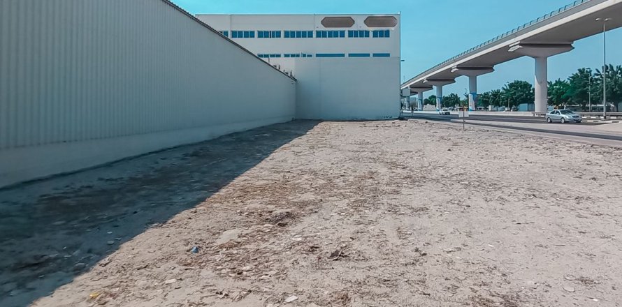 Terrain à Deira, Dubai, 929 m², № 67359