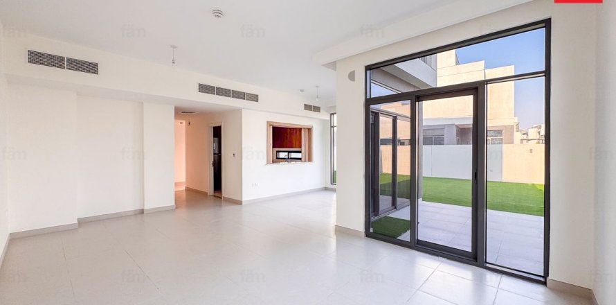 Villa in Dubai 4 bedrooms, 414.1 sq.m. № 67358