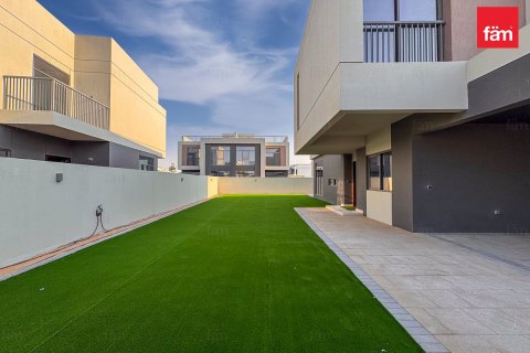 Villa in Dubai 4 bedrooms, 414.1 sq.m. № 67358 - photo 12